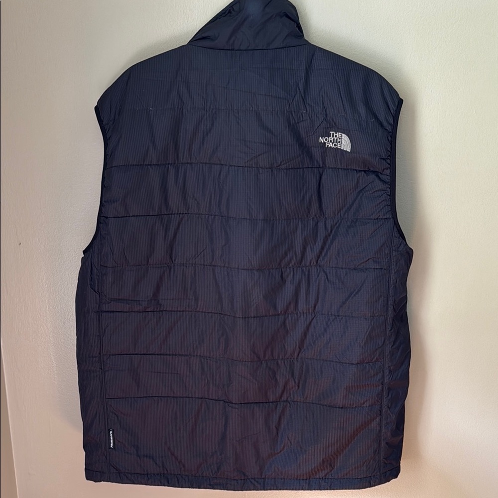 The North Face Men's Black Quilted Vest - Picture 3 of 3